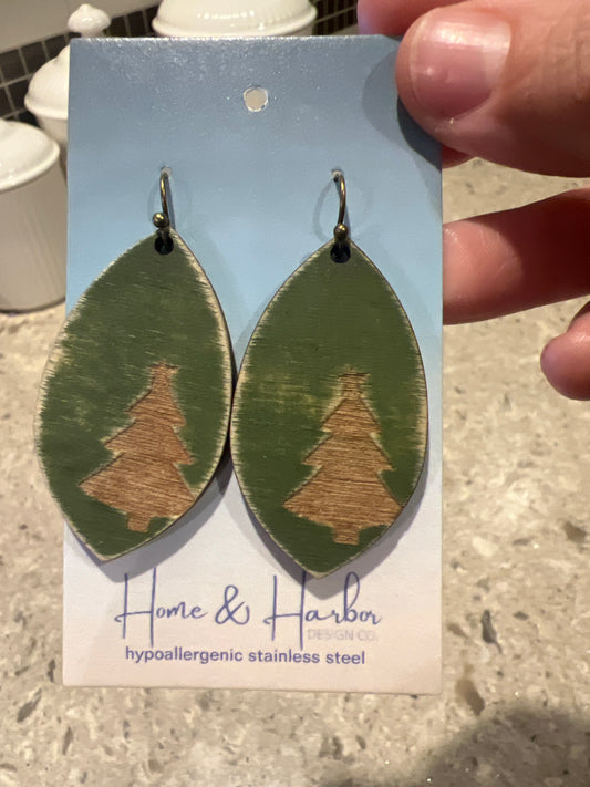 Tree earings