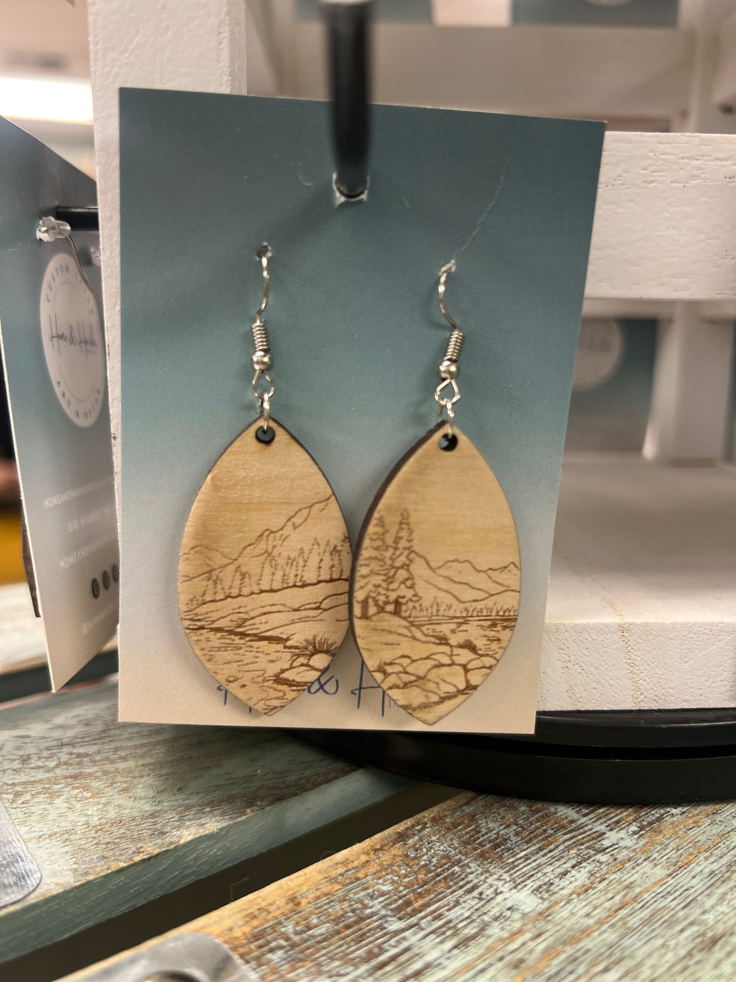 Dangle earrings