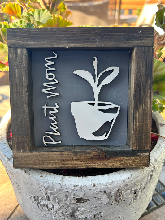 Mini “Plant Mom”